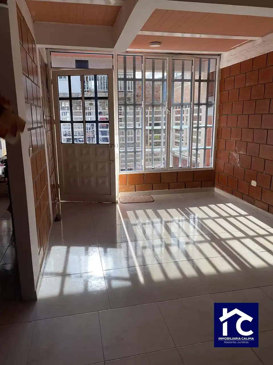 Casa de 3 pisos Barrio Luisa Fernanda